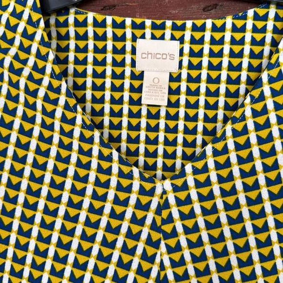 Chico’s blue/gold geometric print V neck bell sleeve flared stretch top. Small - Picture 2 of 6